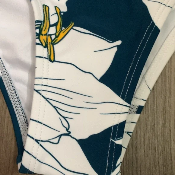 Cupshe High-Waist Floral Scalloped Bikini Bottom - NWT! - Picture 5 of 8